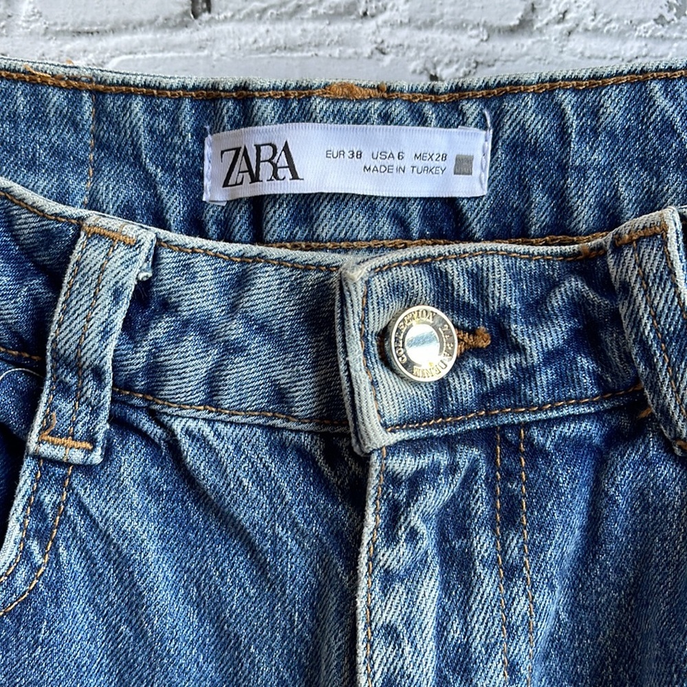 ZARA | High waisted distressed hem jeans - Picture 5 of 10